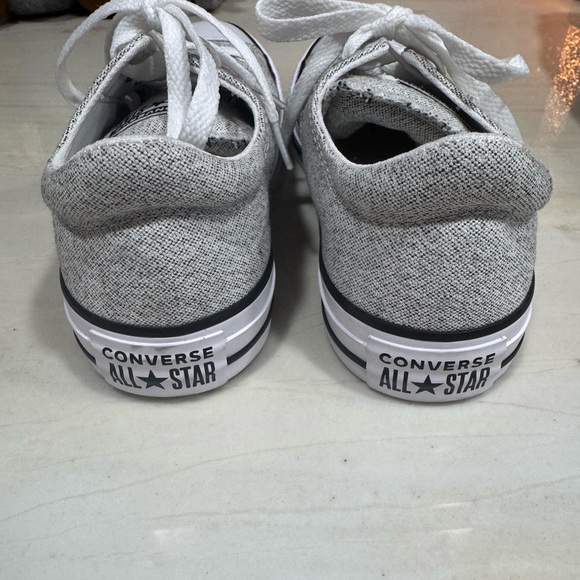 Converse - Picture 3 of 7